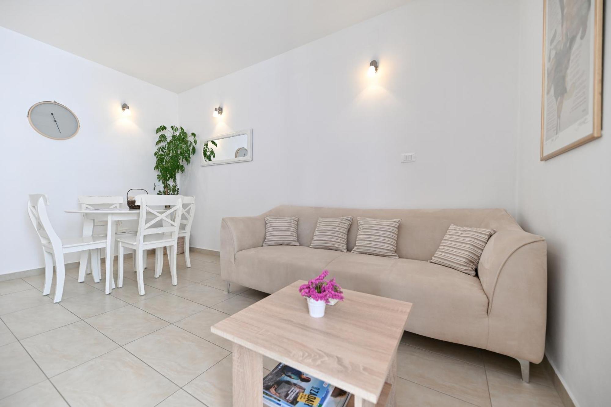 Near Zadar City Center Apartment With Free Parking And Air Condition In Each Room Kültér fotó