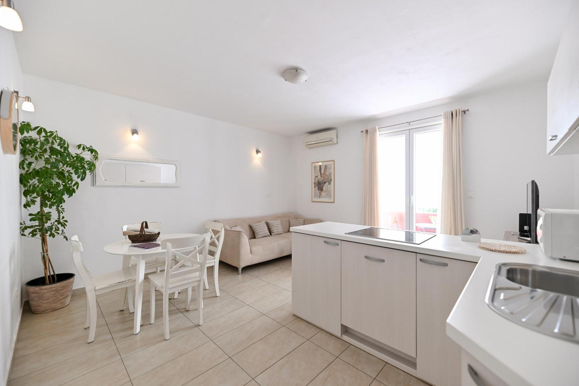 Near Zadar City Center Apartment With Free Parking And Air Condition In Each Room Kültér fotó